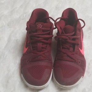 Boys basketball shoes